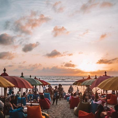 Teges Inn Kuta Кута Екстер'єр фото