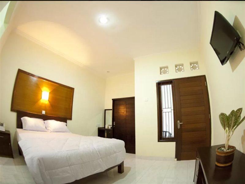 Teges Inn Kuta Кута Екстер'єр фото