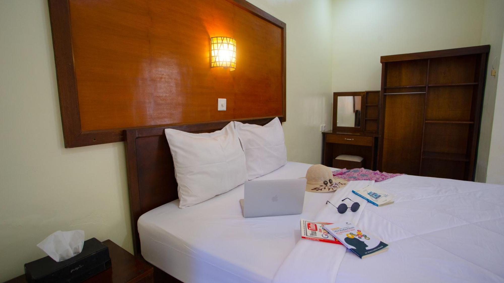 Teges Inn Kuta Кута Екстер'єр фото
