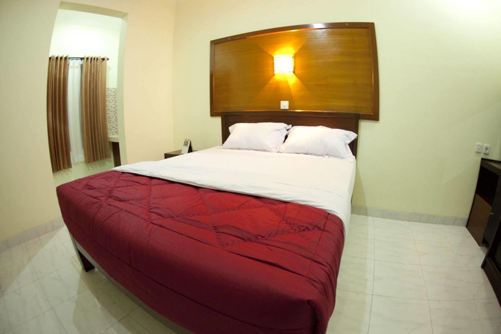 Teges Inn Kuta Кута Екстер'єр фото